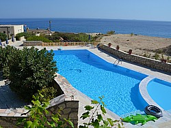 Pool mit Meerblick der Ferienwohnungen Oase am Meer, Griechenland, Kreta, Ierapetra